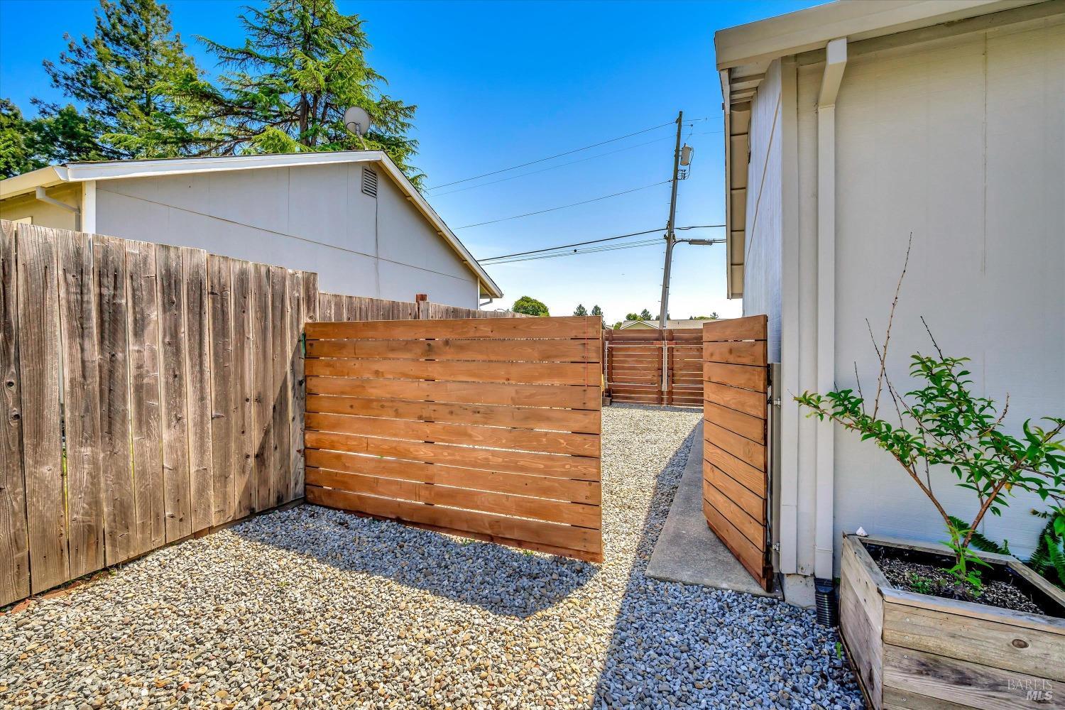 Detail Gallery Image 37 of 40 For 1535 W 3rd St, Santa Rosa,  CA 95401 - 3 Beds | 2 Baths