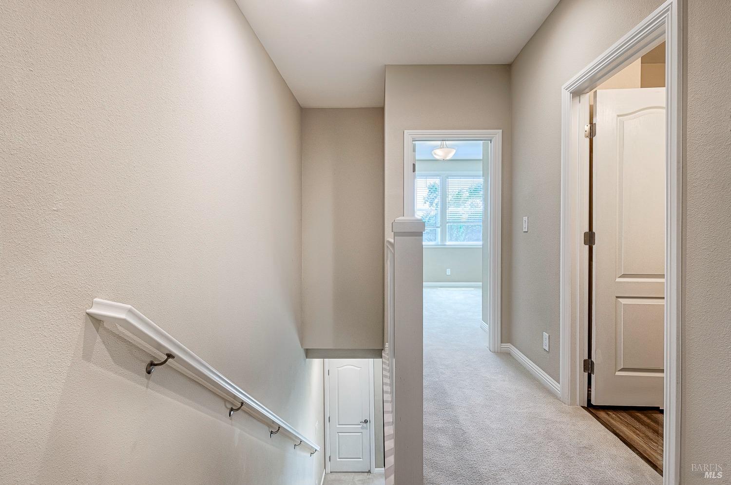 Detail Gallery Image 17 of 38 For 465 Miaterra Dr, Santa Rosa,  CA 95407 - 3 Beds | 2/1 Baths