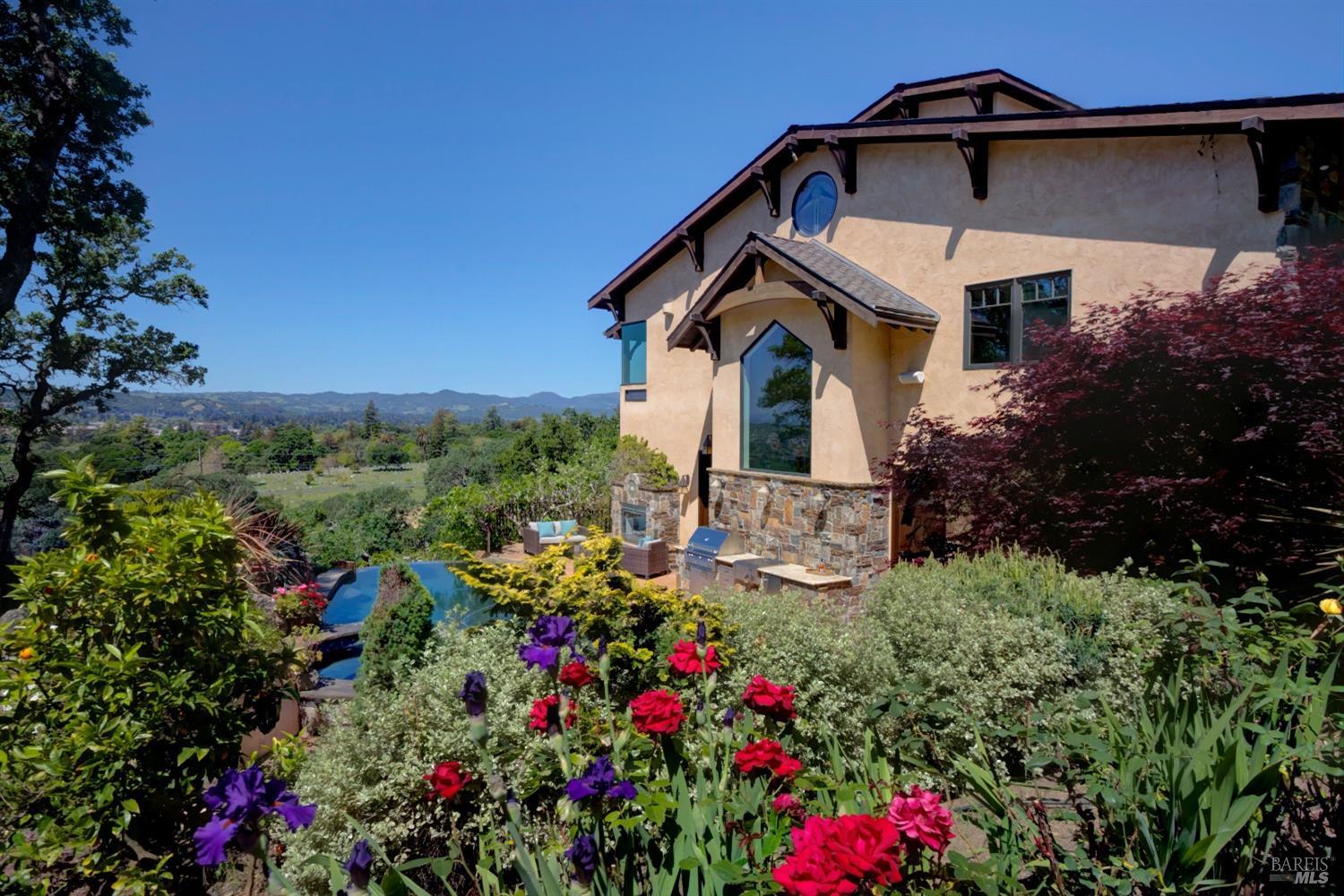 Detail Gallery Image 96 of 97 For 10 Pascale Ct, Napa,  CA 94558 - 4 Beds | 4/2 Baths