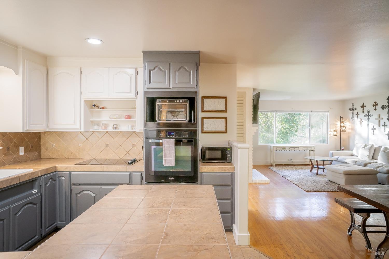 Detail Gallery Image 22 of 39 For 2730 Monticello Rd, Napa,  CA 94558 - 2 Beds | 2 Baths