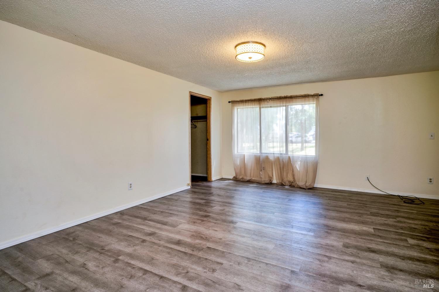 Detail Gallery Image 24 of 30 For 16177 17th Ave, Clearlake,  CA 95422 - 3 Beds | 2 Baths
