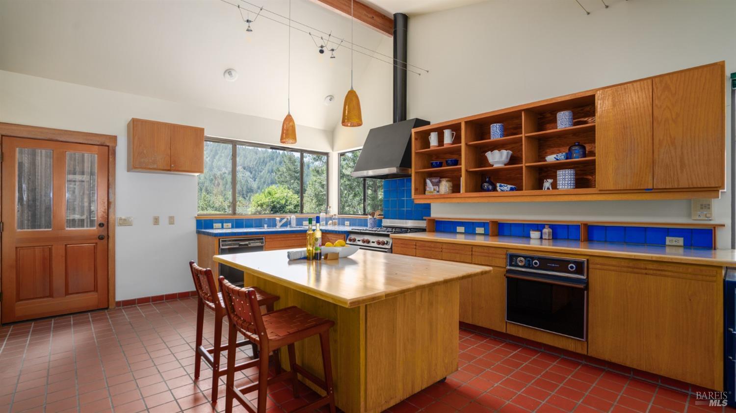 Detail Gallery Image 21 of 48 For 11 via Del Sol Unkn, Nicasio,  CA 94946 - 2 Beds | 3/1 Baths