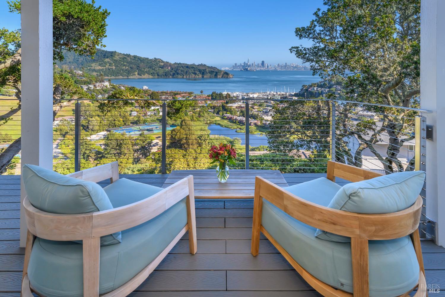 Detail Gallery Image 1 of 10 For 25 Corinthian Ct #24,  Tiburon,  CA 94920 - 2 Beds | 1 Baths