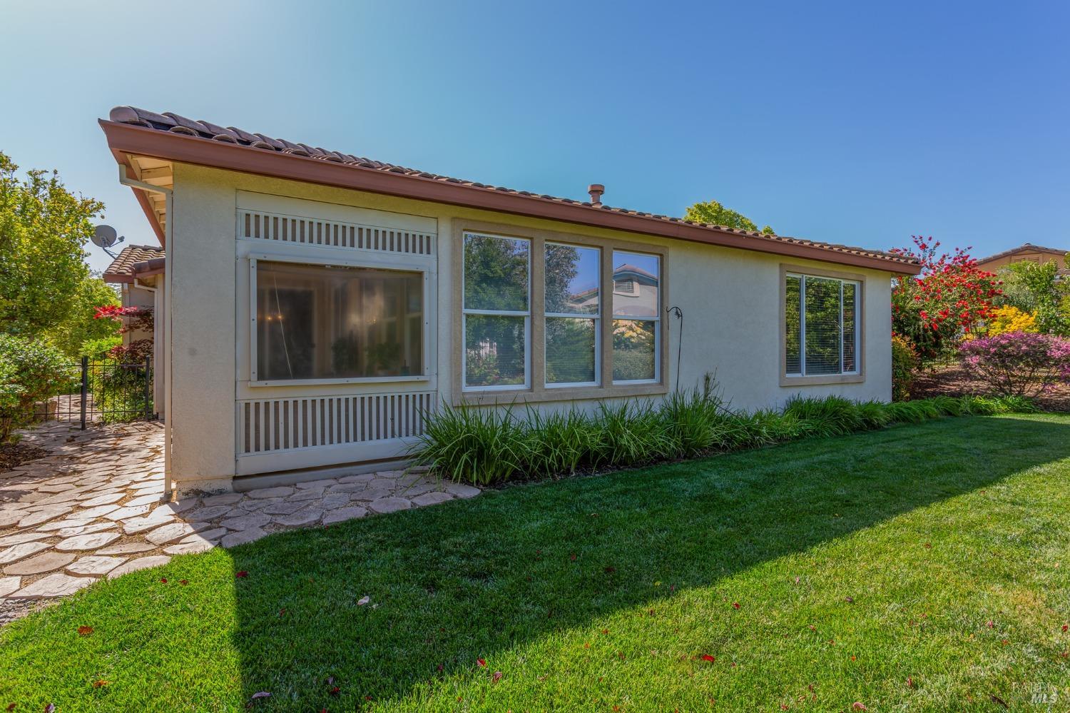 Detail Gallery Image 6 of 42 For 358 Southern Hills Dr, Rio Vista,  CA 94571 - 2 Beds | 2 Baths