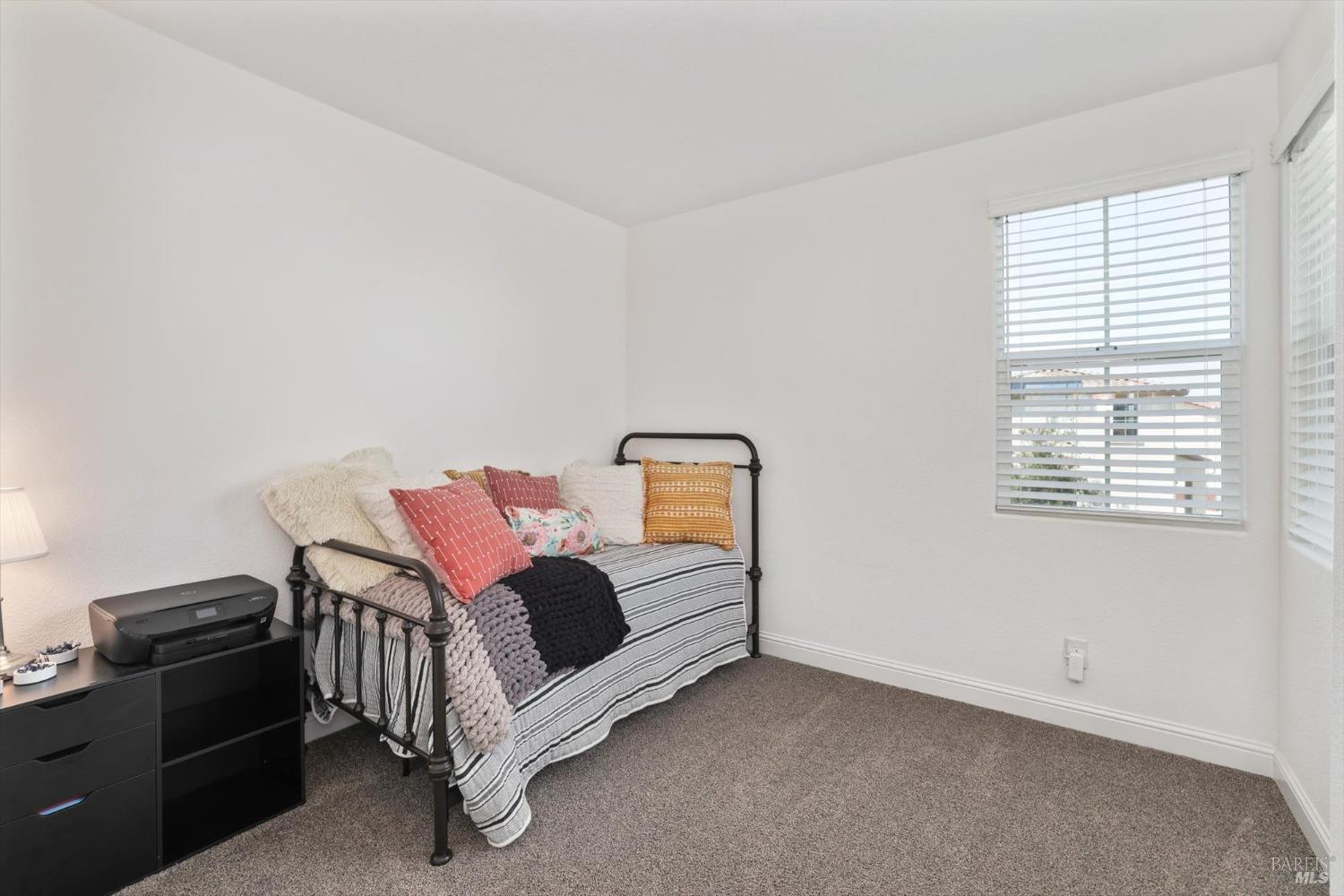 Detail Gallery Image 26 of 53 For 1000 Wisteria Ct, Vacaville,  CA 95687 - 3 Beds | 2/1 Baths