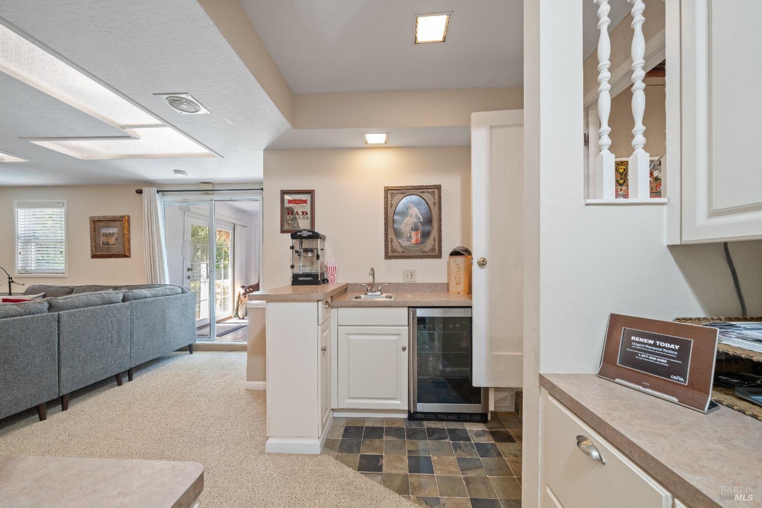 Detail Gallery Image 26 of 61 For 15 Loma Vista Dr, Vallejo,  CA 94590 - 3 Beds | 2/1 Baths