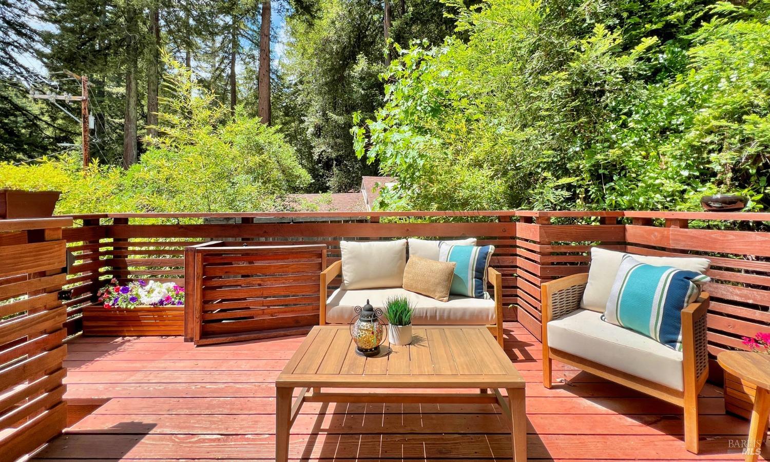 Detail Gallery Image 5 of 81 For 14847 Old Cazadero Rd, Guerneville,  CA 95446 - 3 Beds | 2 Baths