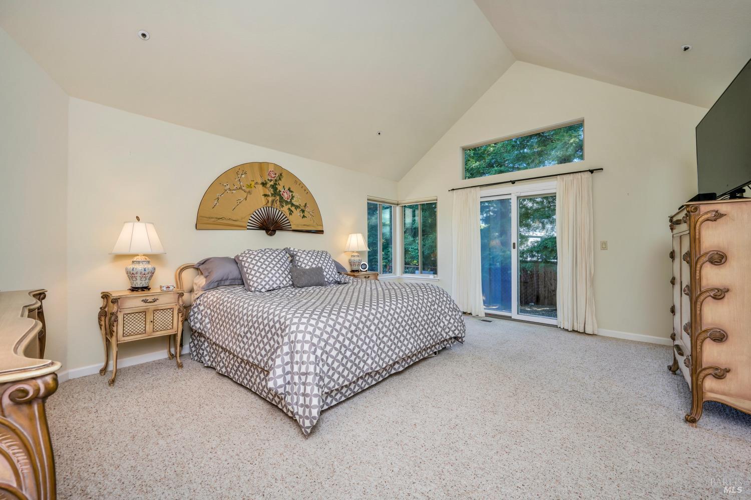 Detail Gallery Image 17 of 41 For 2 Calvary Ct, Napa,  CA 94558 - 3 Beds | 2/1 Baths