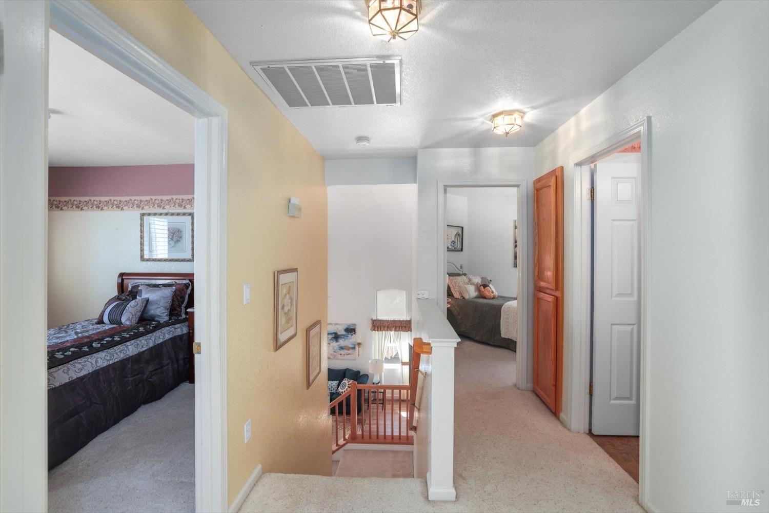 Detail Gallery Image 23 of 52 For 266 Sungate Ct, Vacaville,  CA 95688 - 3 Beds | 2/1 Baths