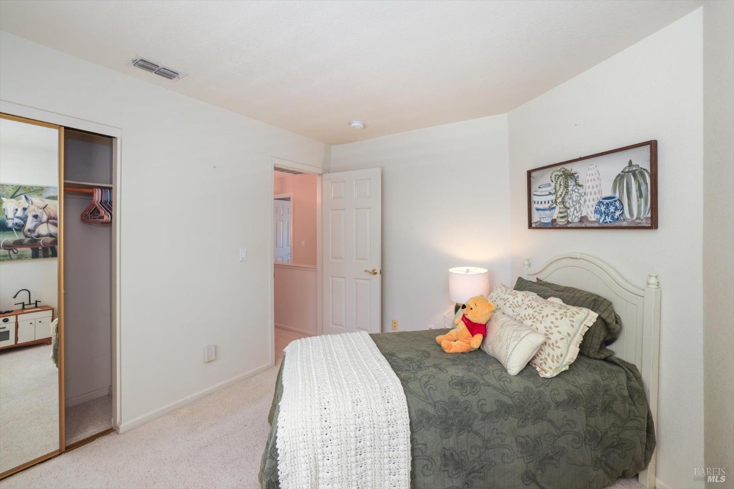 Detail Gallery Image 28 of 52 For 266 Sungate Ct, Vacaville,  CA 95688 - 3 Beds | 2/1 Baths