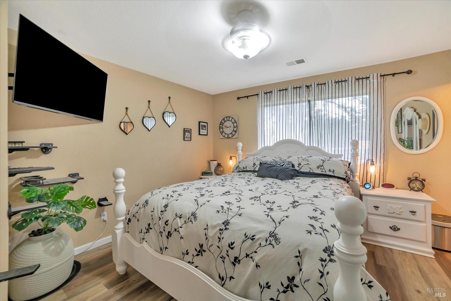 Detail Gallery Image 25 of 38 For 975 Stellar Ln, Windsor,  CA 95492 - 3 Beds | 2 Baths