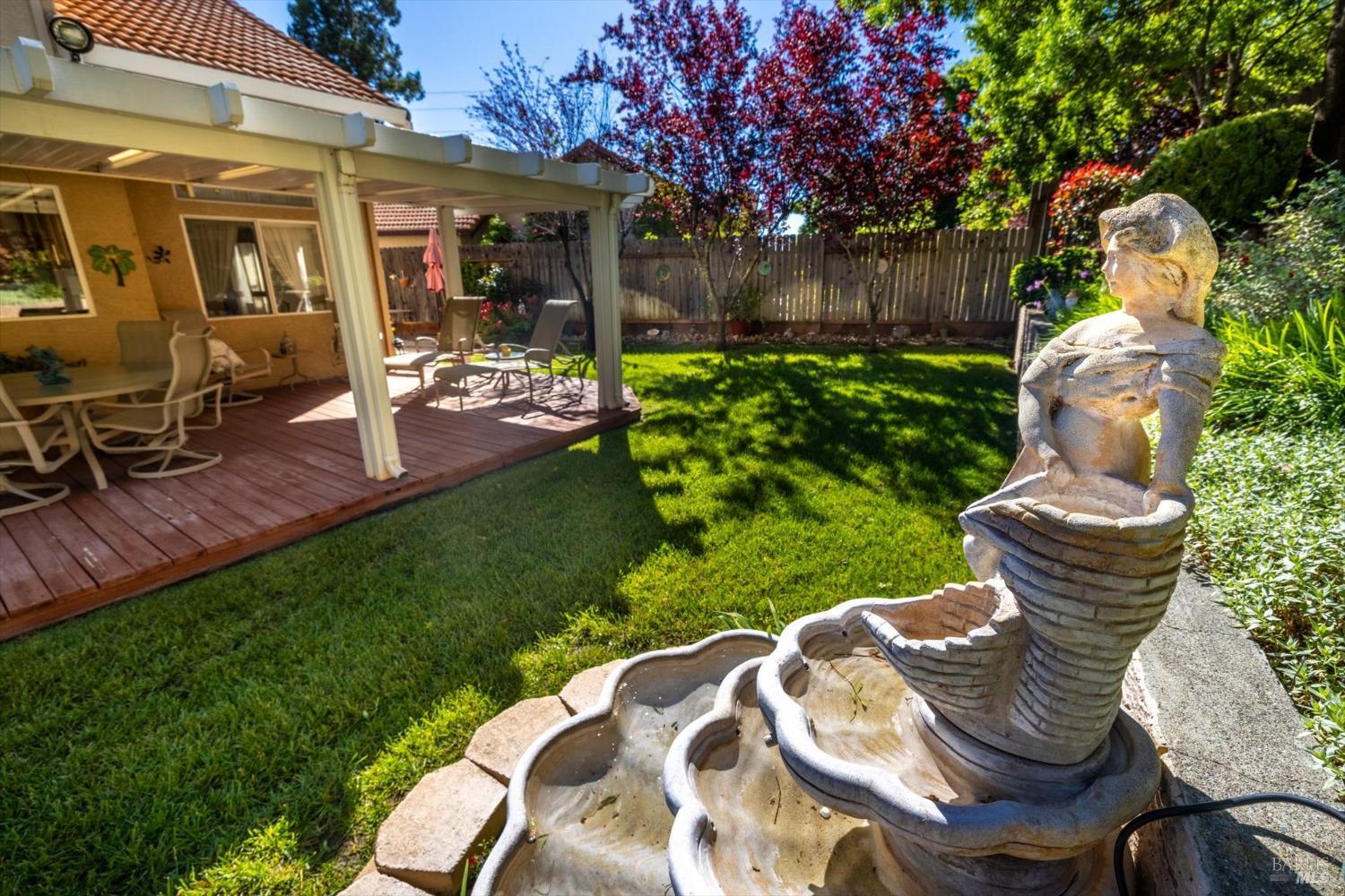 Detail Gallery Image 39 of 52 For 266 Sungate Ct, Vacaville,  CA 95688 - 3 Beds | 2/1 Baths