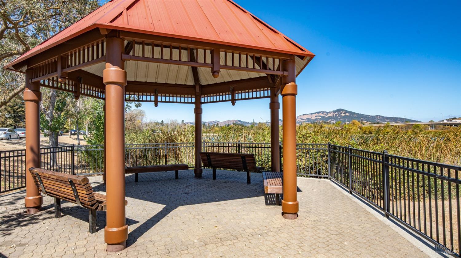 Detail Gallery Image 29 of 29 For 83 Scottsdale Way, Novato,  CA 94947 - 2 Beds | 2 Baths
