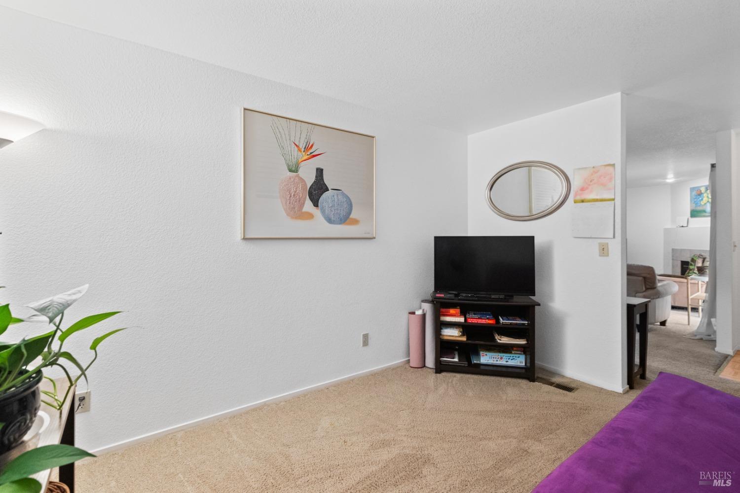 Detail Gallery Image 9 of 33 For 136 Sea Crest Cir, Vallejo,  CA 94590 - 2 Beds | 1 Baths