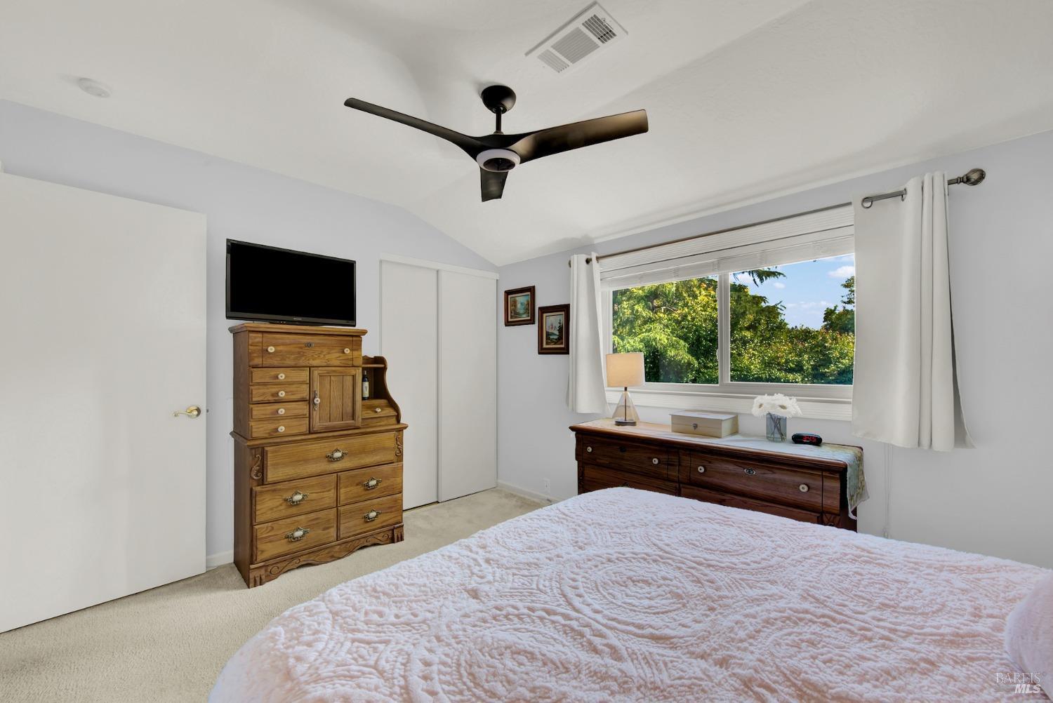 Detail Gallery Image 32 of 51 For 102 Hawthorn Ct, Vacaville,  CA 95688 - 4 Beds | 2/1 Baths