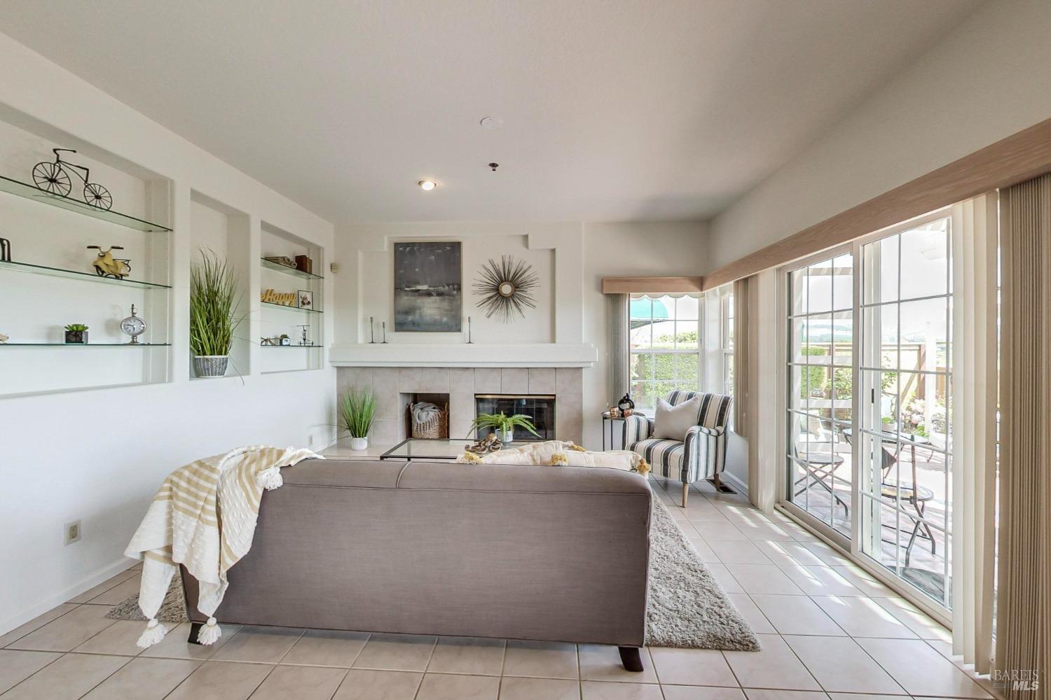 Detail Gallery Image 21 of 58 For 19 S. Newport Dr, Napa,  CA 94559 - 4 Beds | 2/1 Baths