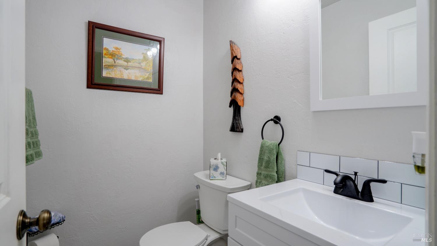 Detail Gallery Image 8 of 36 For 237 Wexford Ln, Vacaville,  CA 95688 - 4 Beds | 2/1 Baths