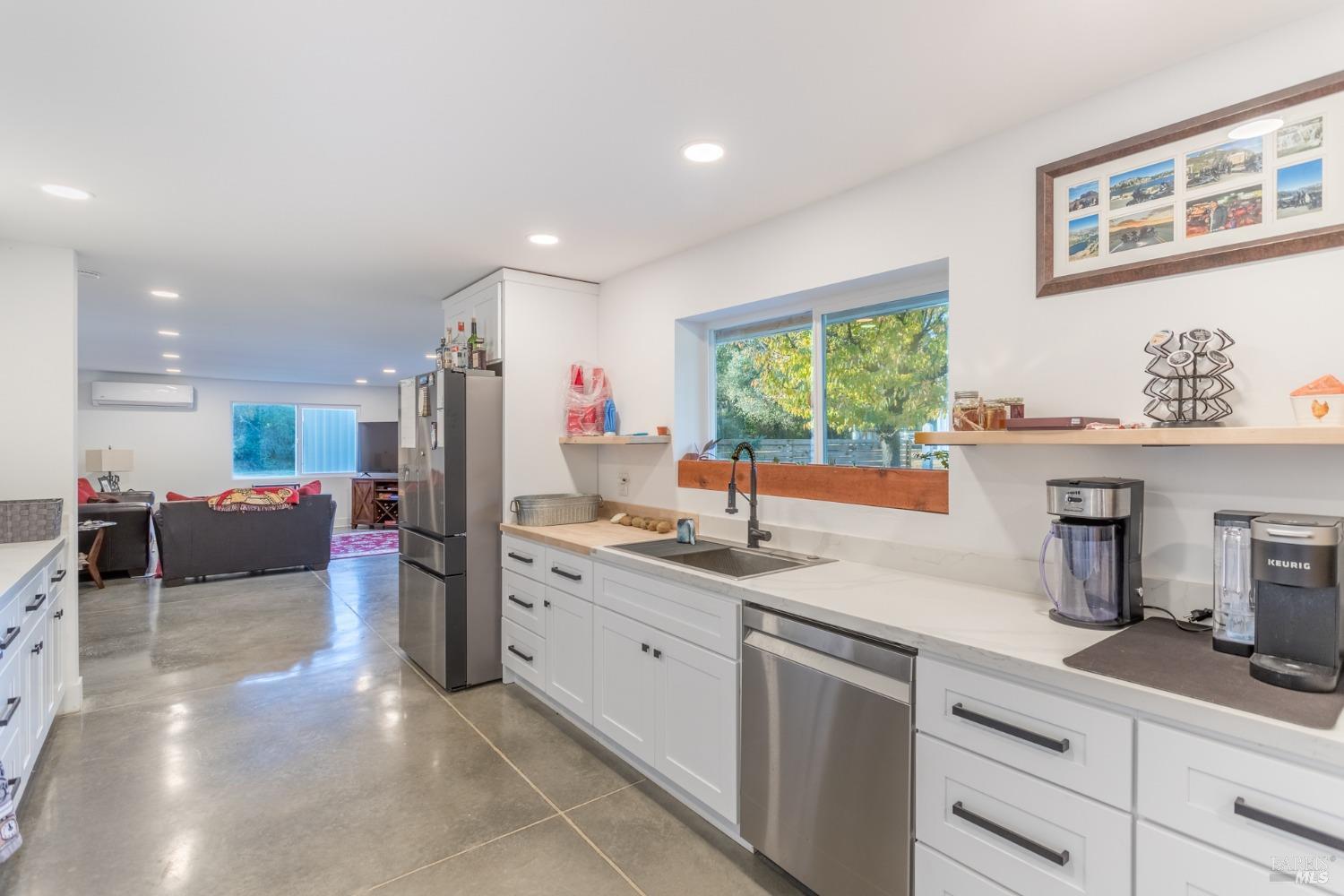 Detail Gallery Image 25 of 36 For 12397 Quartz Hill Rd, Redding,  CA 96003 - 3 Beds | 1 Baths