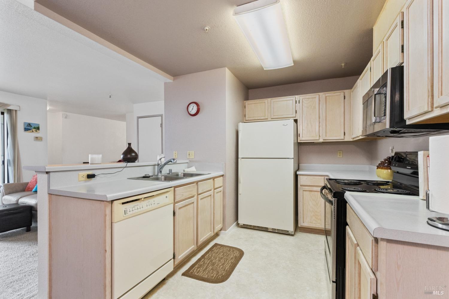 Sea Crest Circle, Vallejo, California image 18