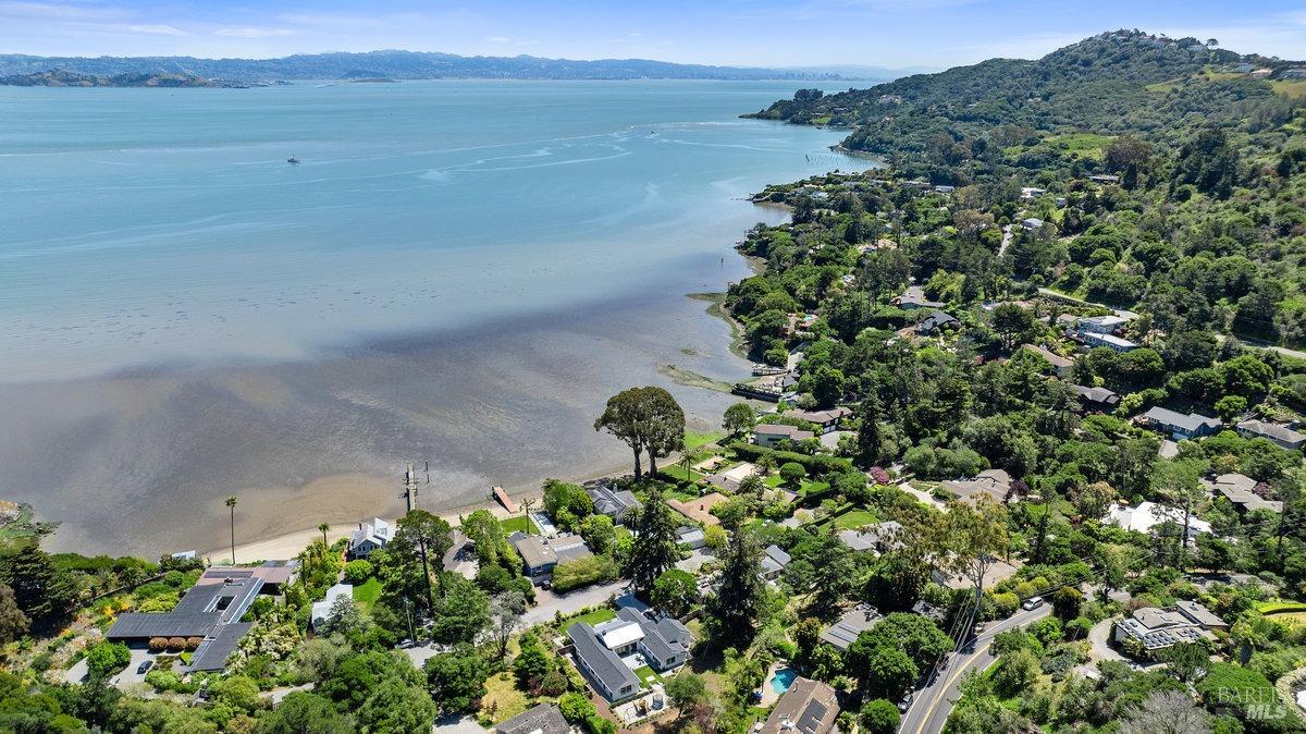 Detail Gallery Image 47 of 53 For 4376 Paradise Dr, Tiburon,  CA 94920 - 4 Beds | 2 Baths