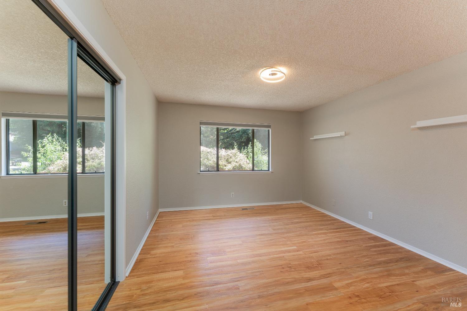 Detail Gallery Image 10 of 18 For 518 Baywood Ct, Ukiah,  CA 95482 - 3 Beds | 2 Baths
