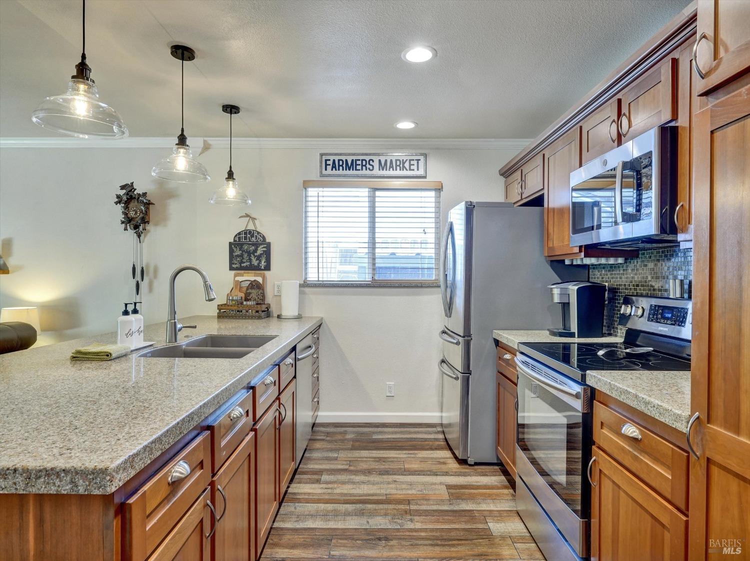 Detail Gallery Image 22 of 47 For 266 Edwin Dr, Vacaville,  CA 95687 - 4 Beds | 2 Baths