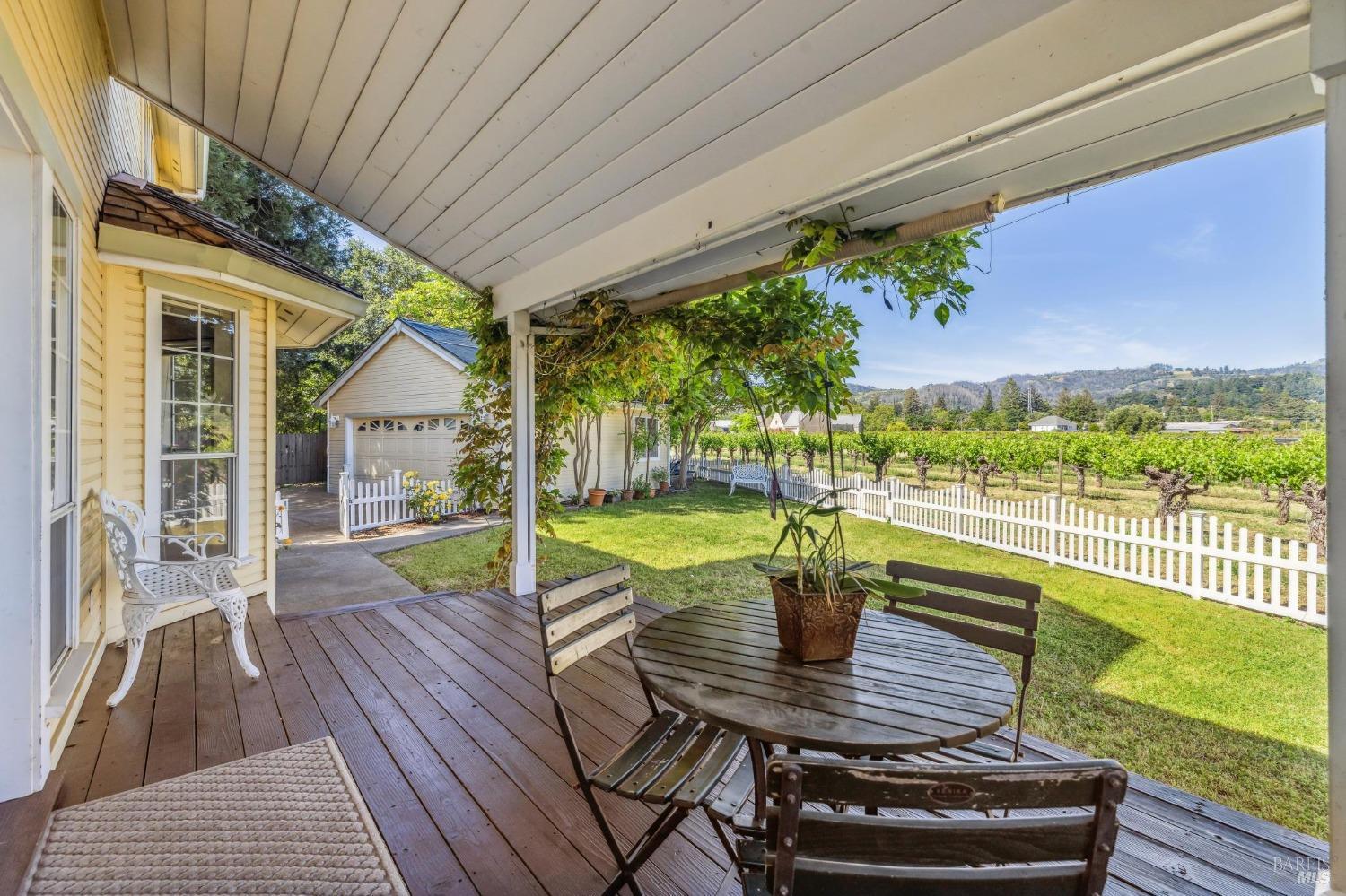 Detail Gallery Image 12 of 40 For 1395 Grove Ct, Saint Helena,  CA 94574 - 3 Beds | 2/1 Baths