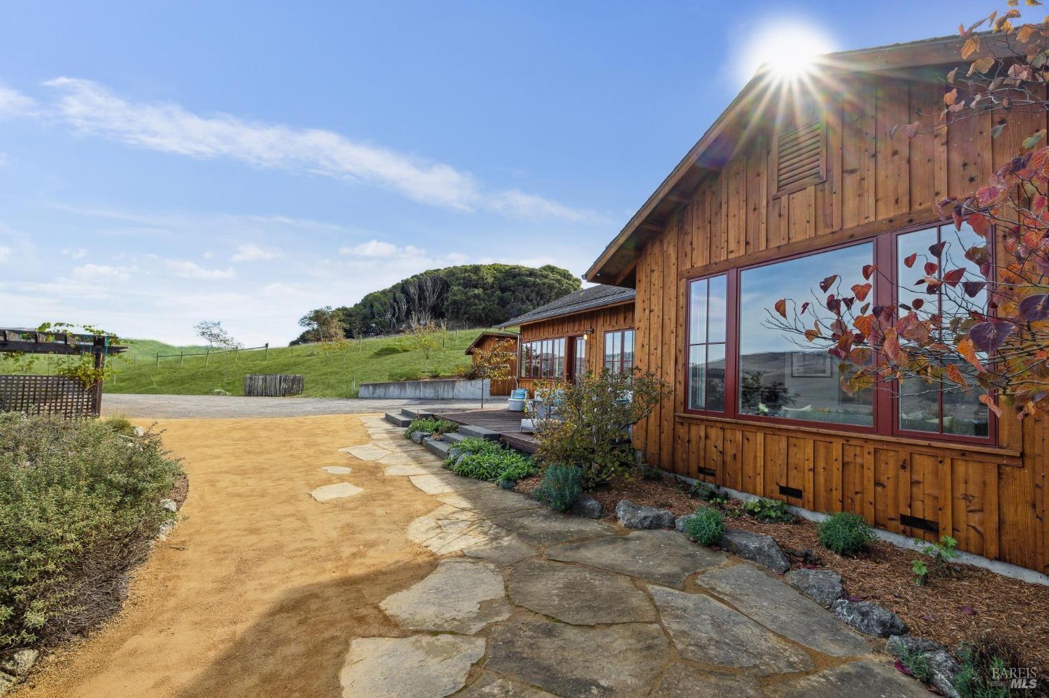 Detail Gallery Image 53 of 72 For 11620 Point Reyes Petaluma Rd, Nicasio,  CA 94946 - 4 Beds | 2/1 Baths