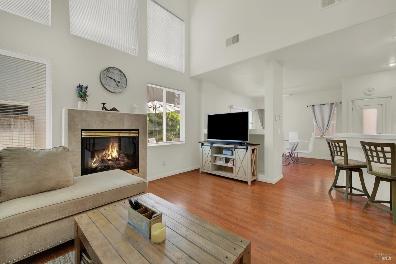 Detail Gallery Image 13 of 51 For 118 Dewberry Dr, Vacaville,  CA 95688 - 3 Beds | 2/1 Baths