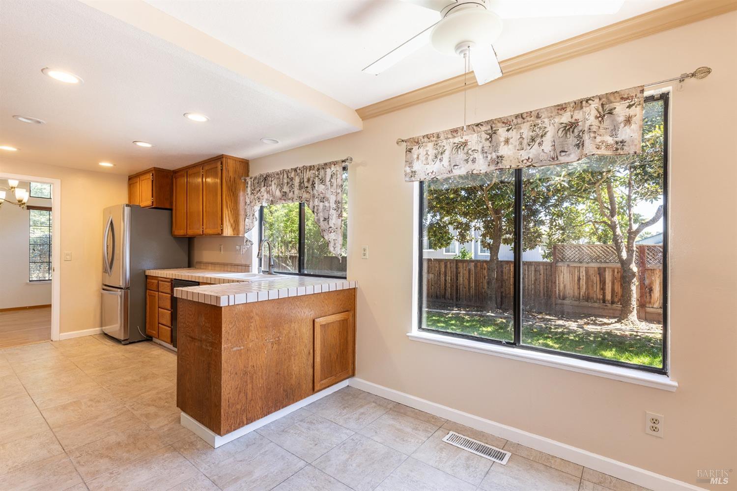 Detail Gallery Image 18 of 49 For 8270 Honor Pl, Cotati,  CA 94931 - 4 Beds | 2/1 Baths