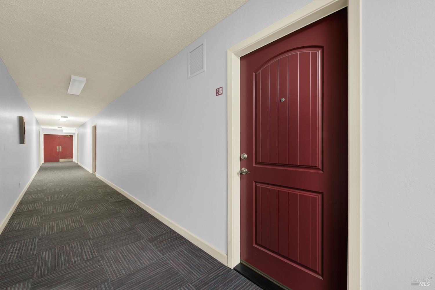 Detail Gallery Image 8 of 29 For 1457 N Camino Alto Unkn #318,  Vallejo,  CA 94589 - 1 Beds | 1 Baths