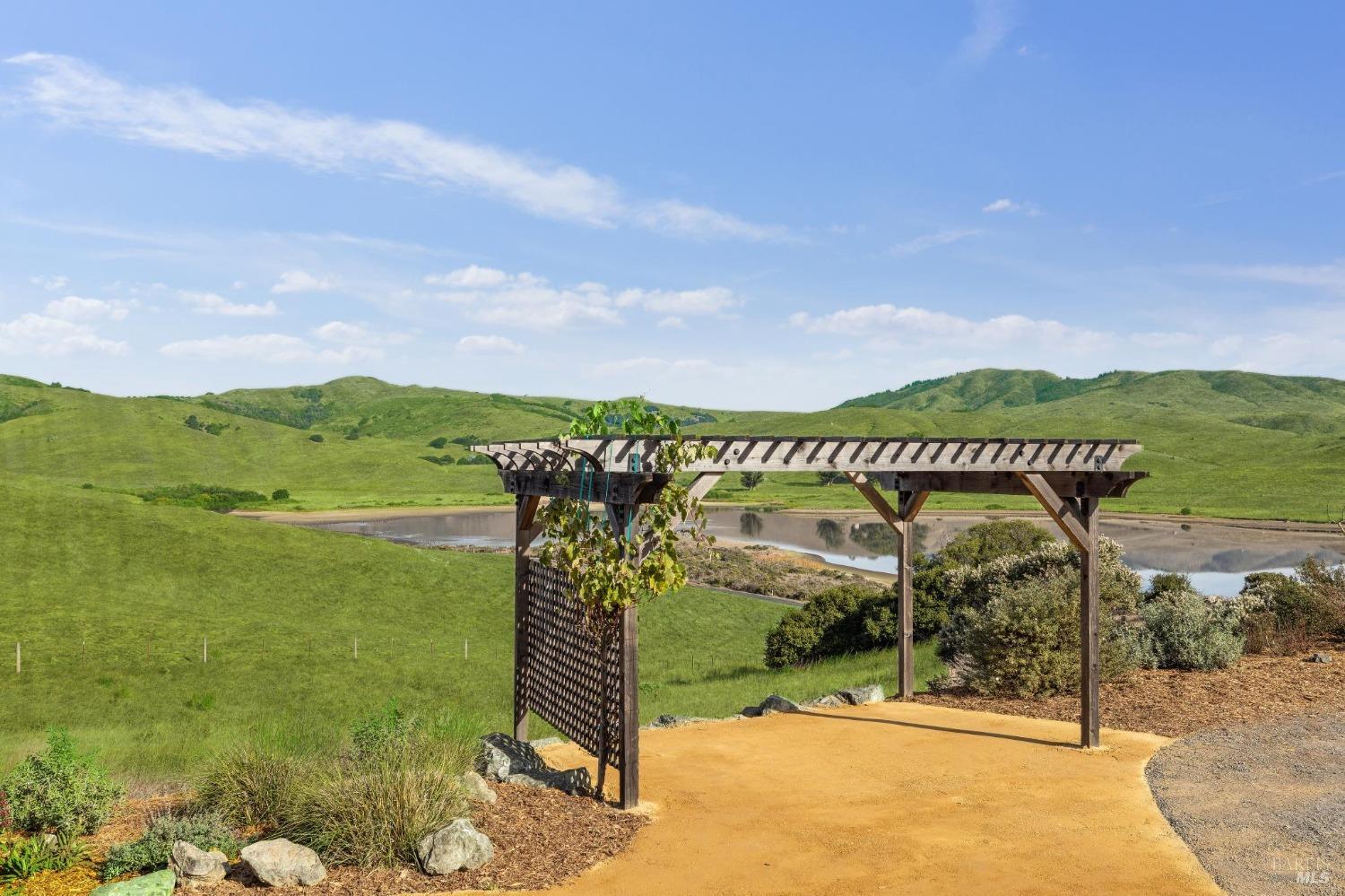 Detail Gallery Image 5 of 72 For 11620 Point Reyes Petaluma Rd, Nicasio,  CA 94946 - 4 Beds | 2/1 Baths
