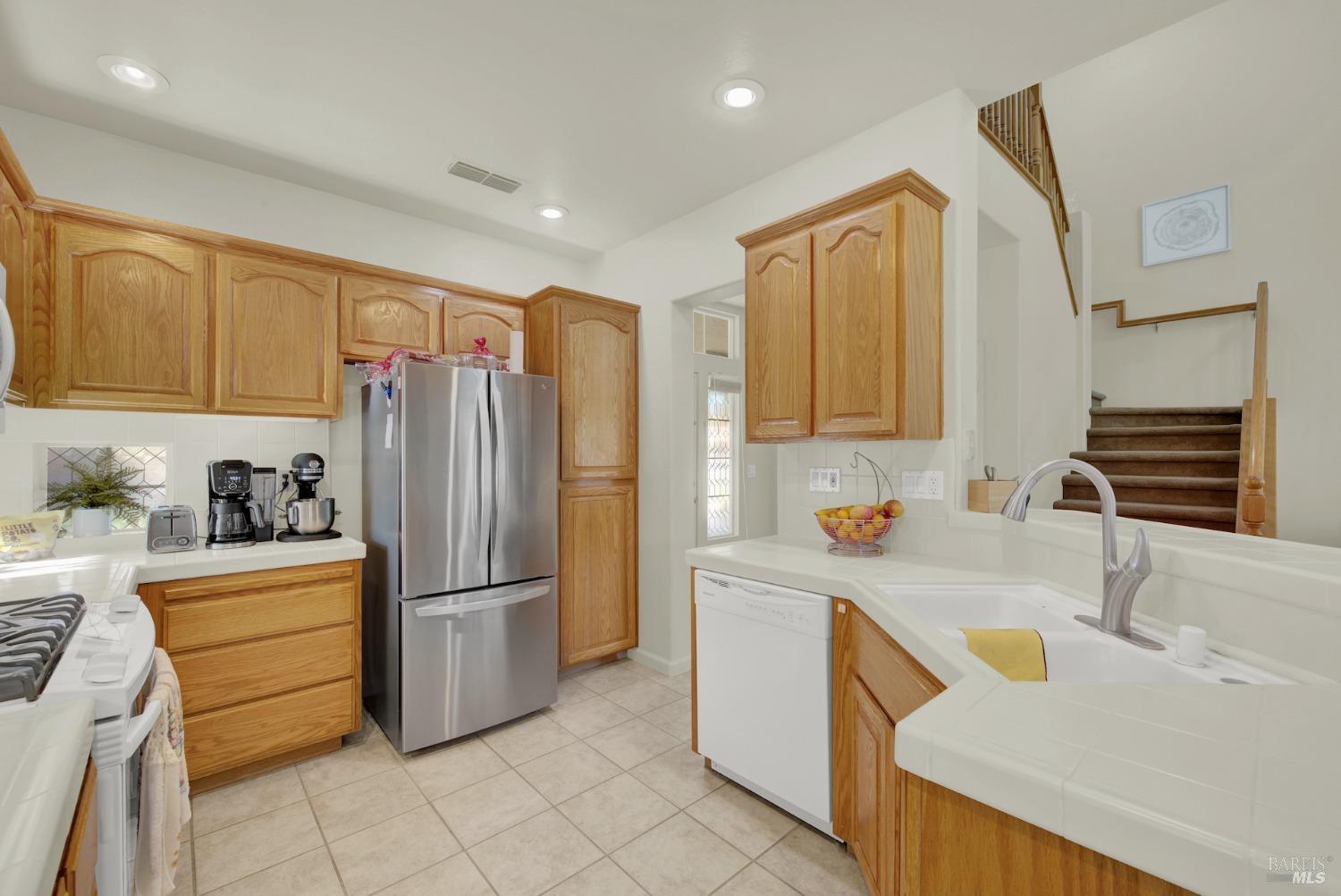 Detail Gallery Image 19 of 51 For 118 Dewberry Dr, Vacaville,  CA 95688 - 3 Beds | 2/1 Baths