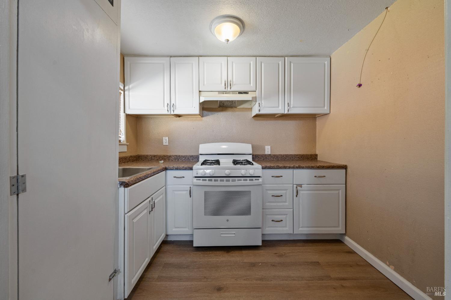 Detail Gallery Image 7 of 34 For 36 Woodrow Ave, Vallejo,  CA 94590 - 2 Beds | 2 Baths