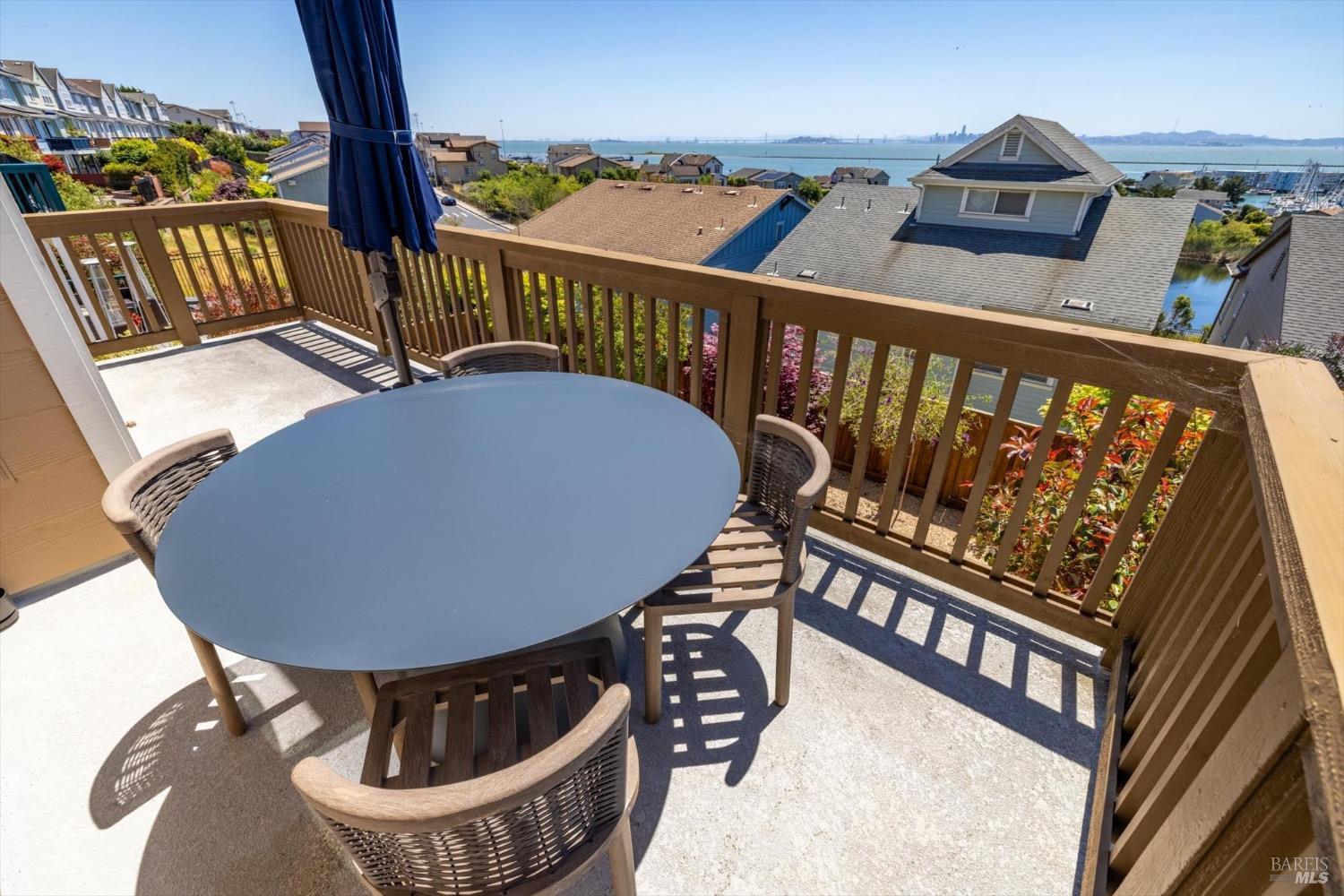 Detail Gallery Image 17 of 66 For 212 Seaview Dr, Richmond,  CA 94801 - 3 Beds | 2/1 Baths