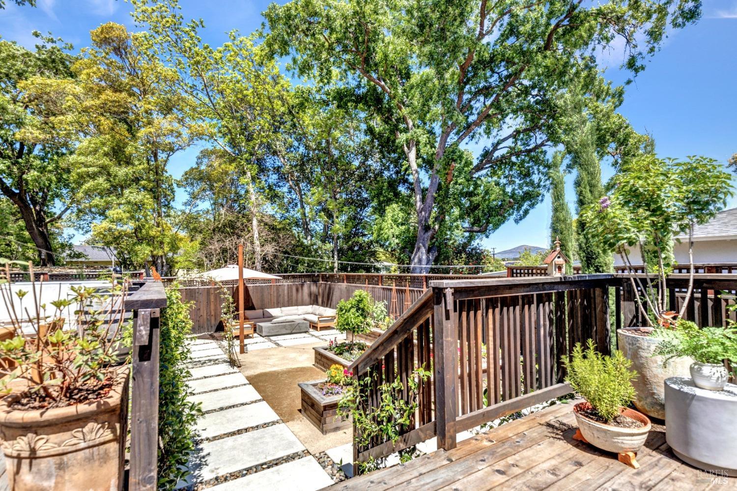 Detail Gallery Image 17 of 27 For 2964 Devita Dr, Napa,  CA 94558 - 3 Beds | 2 Baths