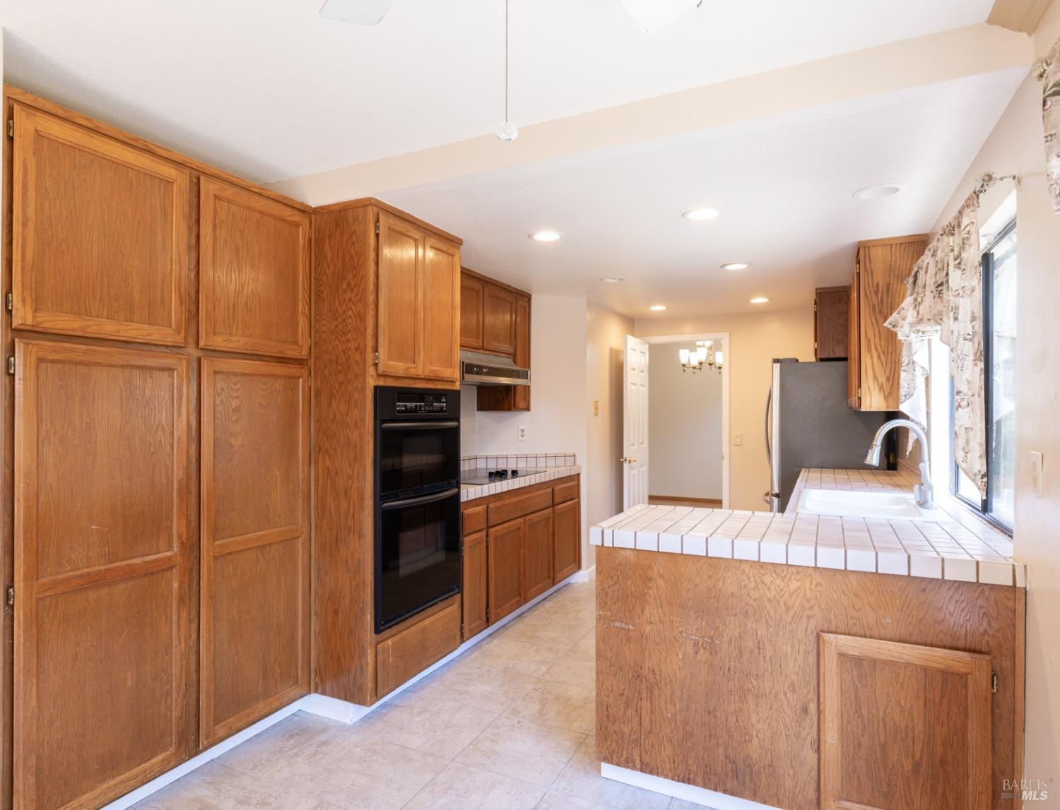 Detail Gallery Image 15 of 49 For 8270 Honor Pl, Cotati,  CA 94931 - 4 Beds | 2/1 Baths