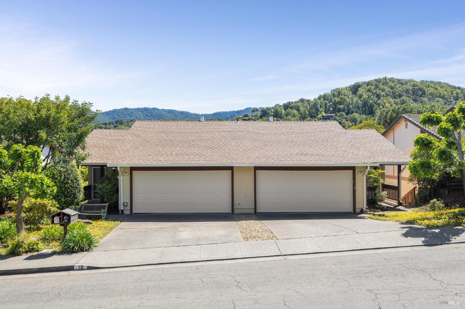Detail Gallery Image 1 of 42 For 19 Shannon Ct, Novato,  CA 94949 - 4 Beds | 2/2 Baths