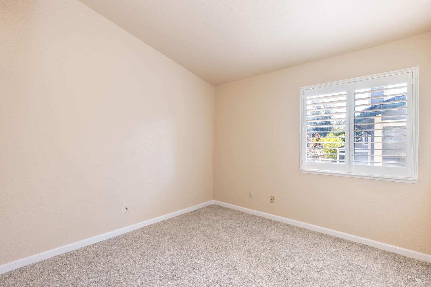 Detail Gallery Image 33 of 49 For 8270 Honor Pl, Cotati,  CA 94931 - 4 Beds | 2/1 Baths