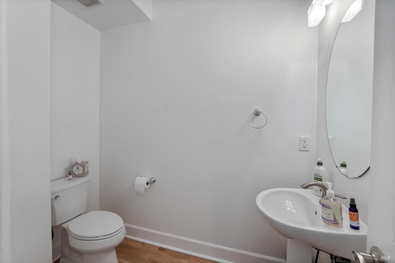 Detail Gallery Image 25 of 66 For 212 Seaview Dr, Richmond,  CA 94801 - 3 Beds | 2/1 Baths