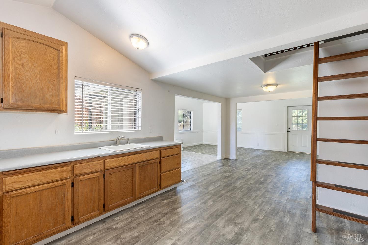 Detail Gallery Image 9 of 30 For 8090 Park Ave, Forestville,  CA 95436 - 3 Beds | 2/1 Baths