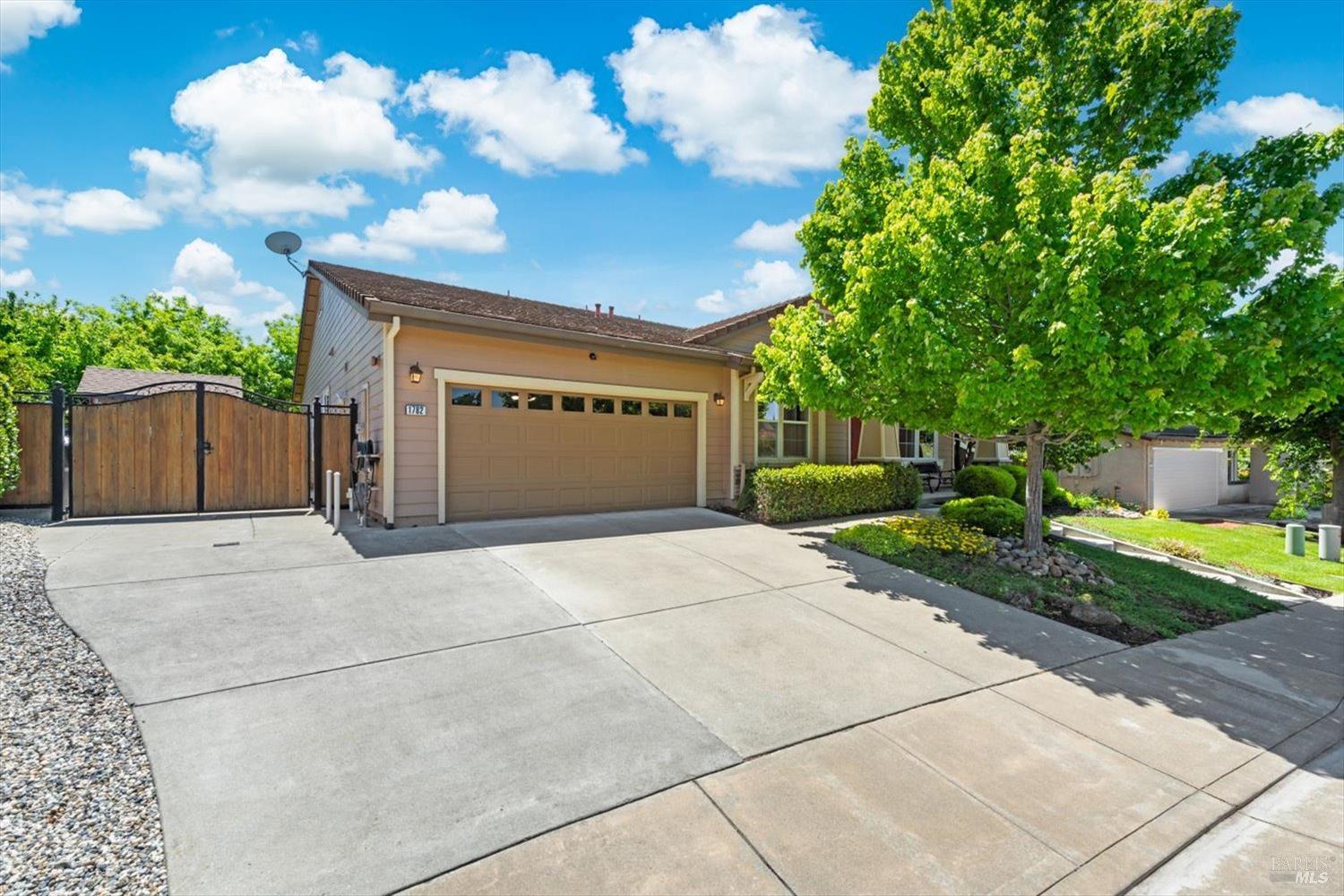 Detail Gallery Image 3 of 94 For 1782 Pistacia Ct, Fairfield,  CA 94533 - 4 Beds | 2 Baths