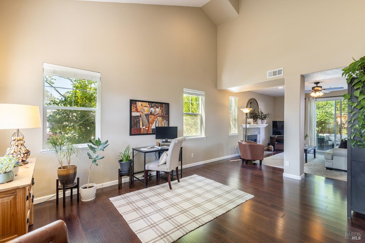 Detail Gallery Image 4 of 38 For 4446 Stillson St, Napa,  CA 94558 - 3 Beds | 2/1 Baths