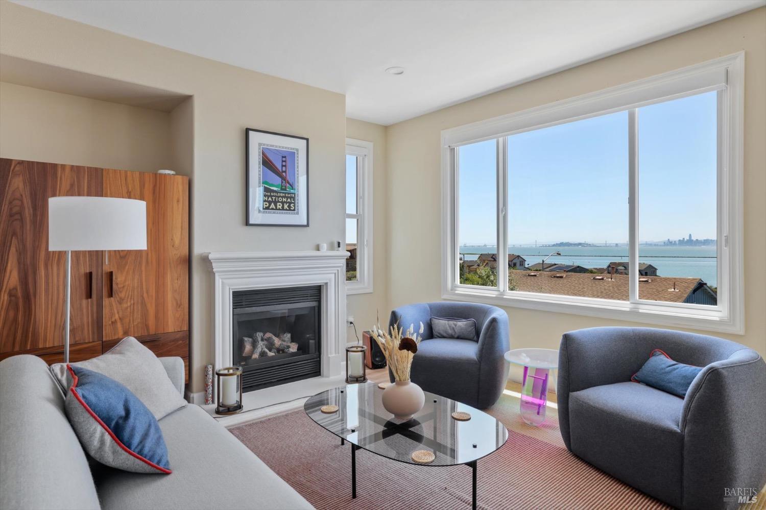 Detail Gallery Image 21 of 66 For 212 Seaview Dr, Richmond,  CA 94801 - 3 Beds | 2/1 Baths