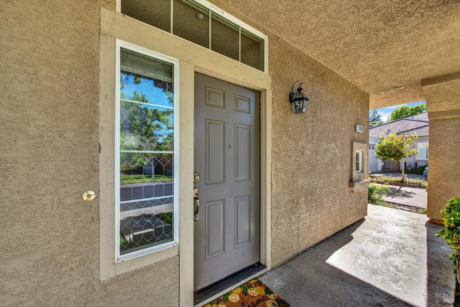 Detail Gallery Image 10 of 51 For 118 Dewberry Dr, Vacaville,  CA 95688 - 3 Beds | 2/1 Baths