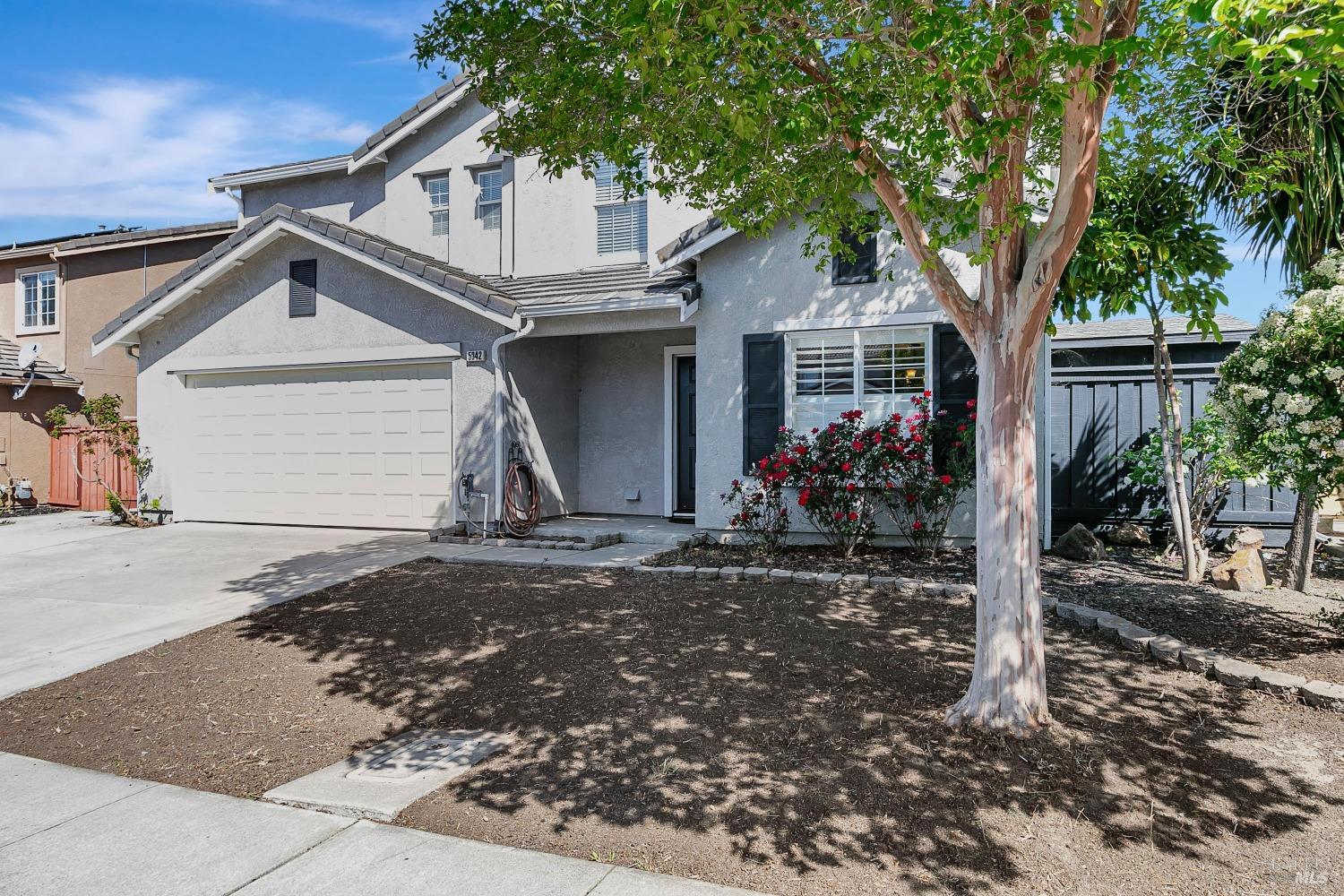 Detail Gallery Image 2 of 50 For 5342 Chenin Blanc Pl, Vallejo,  CA 94591 - 4 Beds | 2/1 Baths