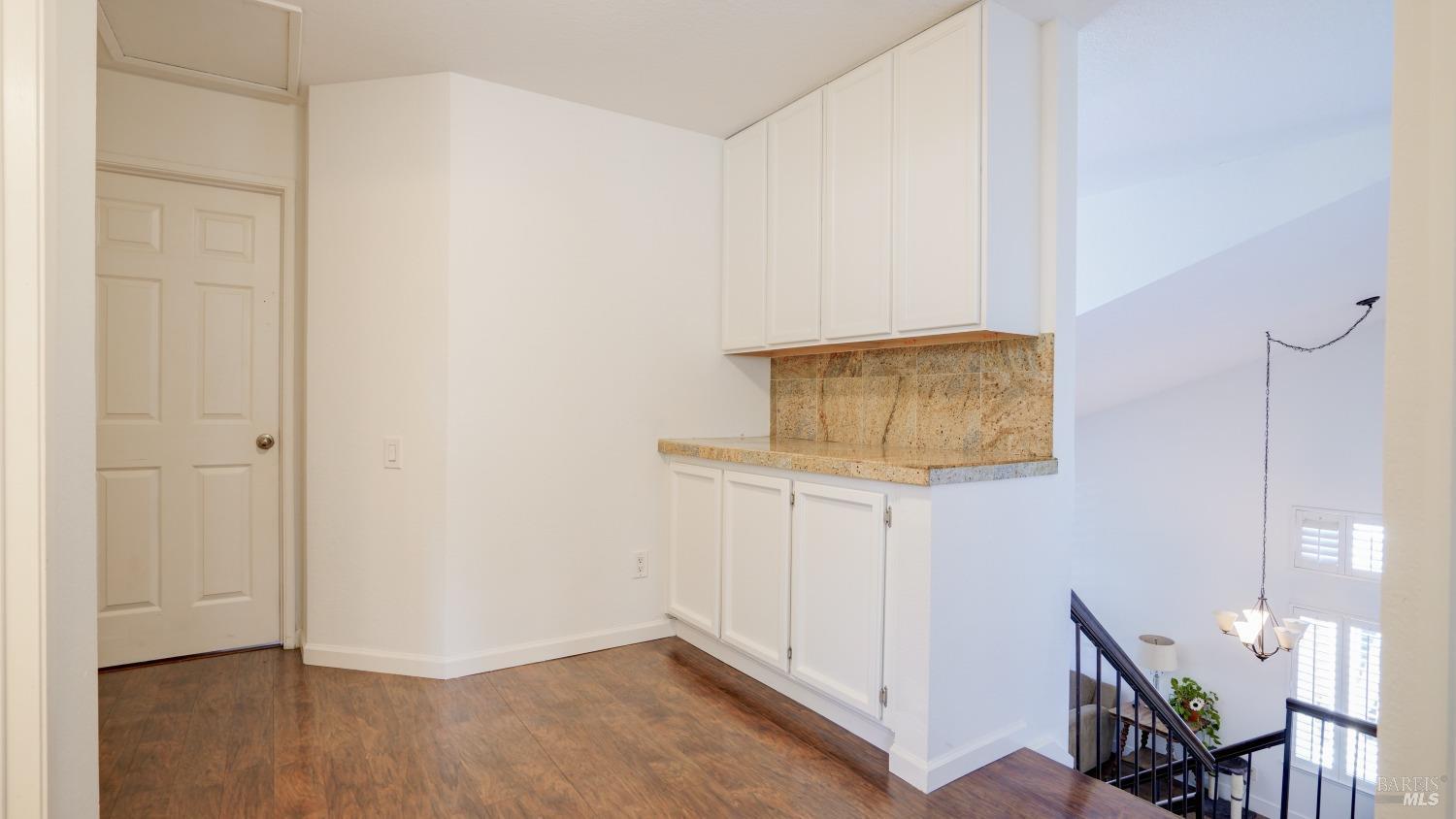 Detail Gallery Image 14 of 30 For 230 Rosita Ct, Vacaville,  CA 95687 - 4 Beds | 2/1 Baths