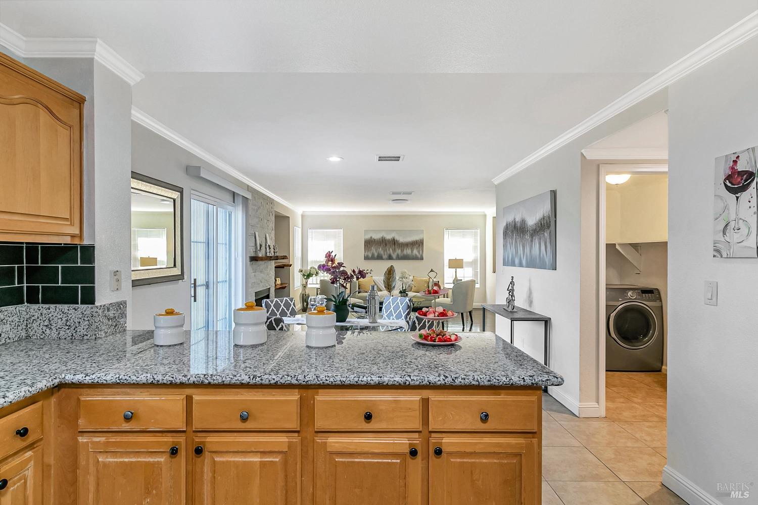 Detail Gallery Image 16 of 50 For 5342 Chenin Blanc Pl, Vallejo,  CA 94591 - 4 Beds | 2/1 Baths