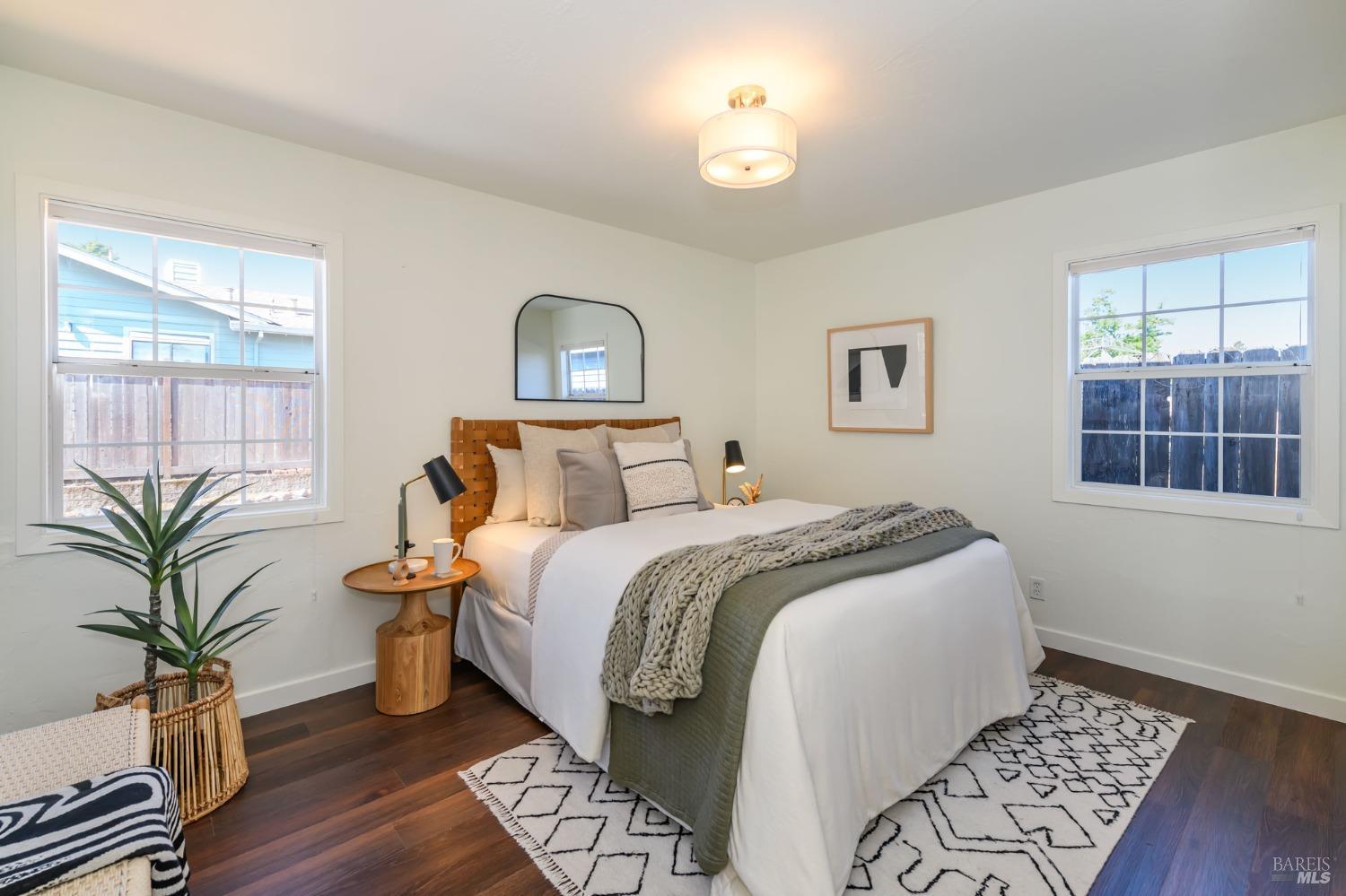 Detail Gallery Image 16 of 35 For 34 Vallejo St, Petaluma,  CA 94952 - 2 Beds | 1 Baths
