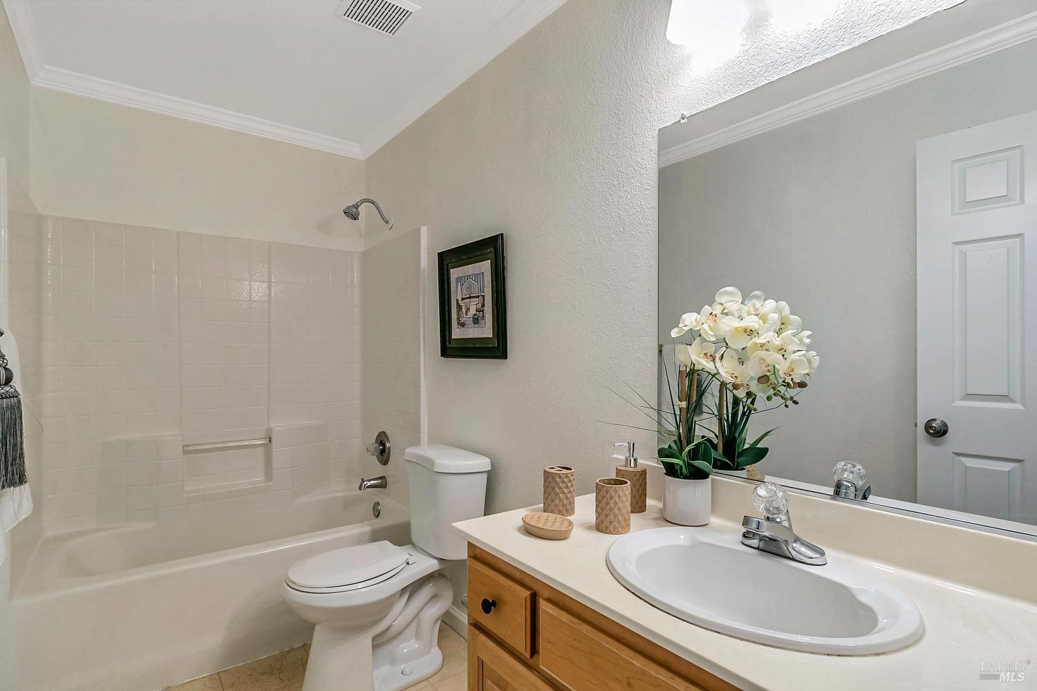 Detail Gallery Image 36 of 50 For 5342 Chenin Blanc Pl, Vallejo,  CA 94591 - 4 Beds | 2/1 Baths